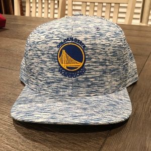 Golden State Warriors snap-back hat (NWOT)
